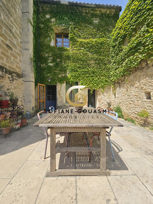 Maison de village - 218 m² - 8 pièces