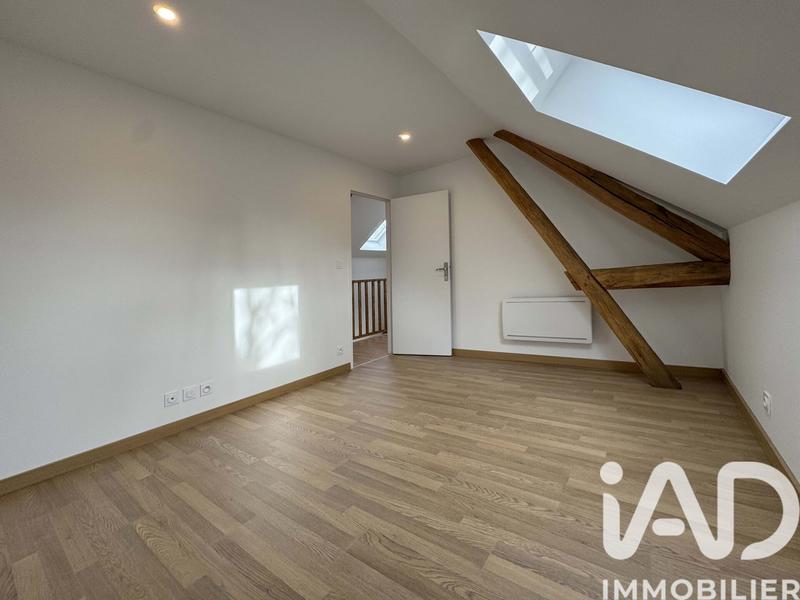 Maison - 95 m² - 5 pièces
