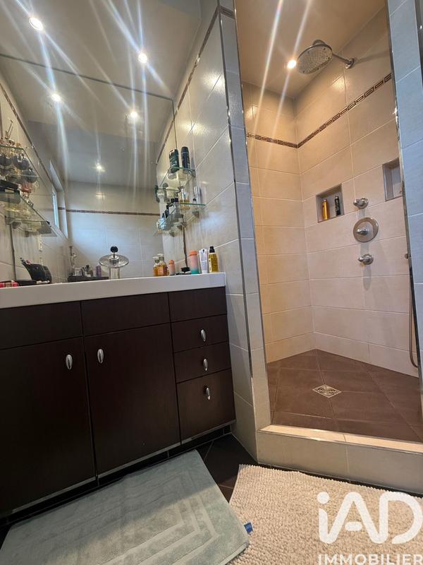 Maison - 146 m² - 7 pièces