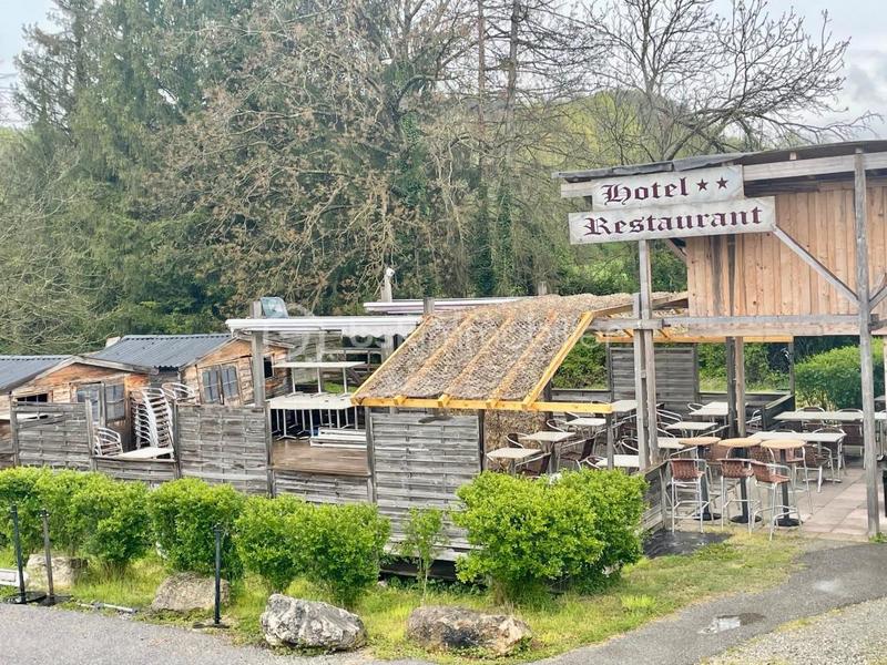 Local commercial - 630 m² - 20 pièces