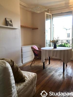 Chambre - 63 m² - 1 pièce