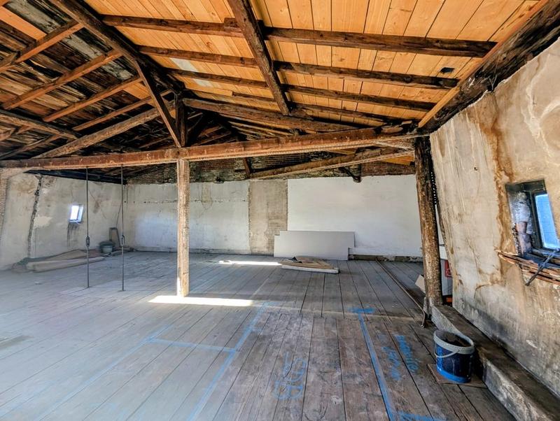 Appartement - 98 m² - 6 pièces