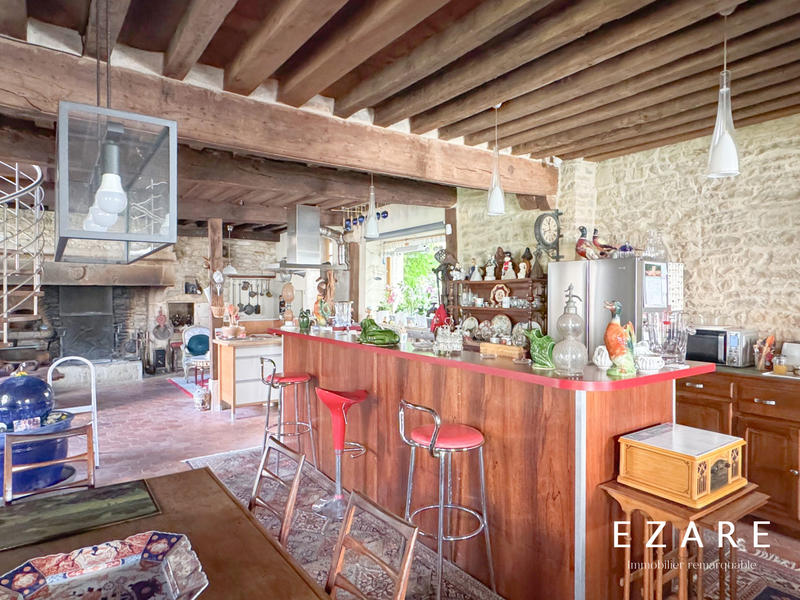 Maison - 235 m² - 7 pièces