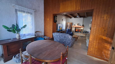 Maison - 96 m² - 4 pièces