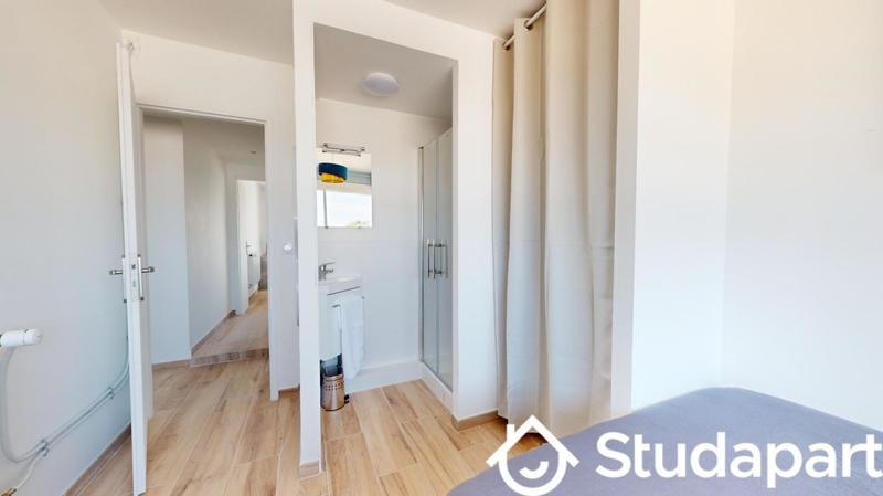 Chambre - 16 m² - 1 pièce