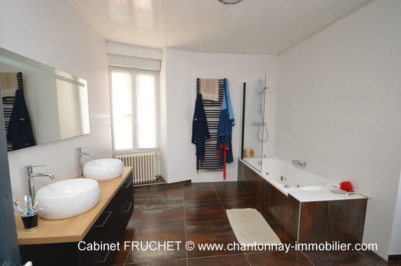 Maison - 168 m² - 6 pièces