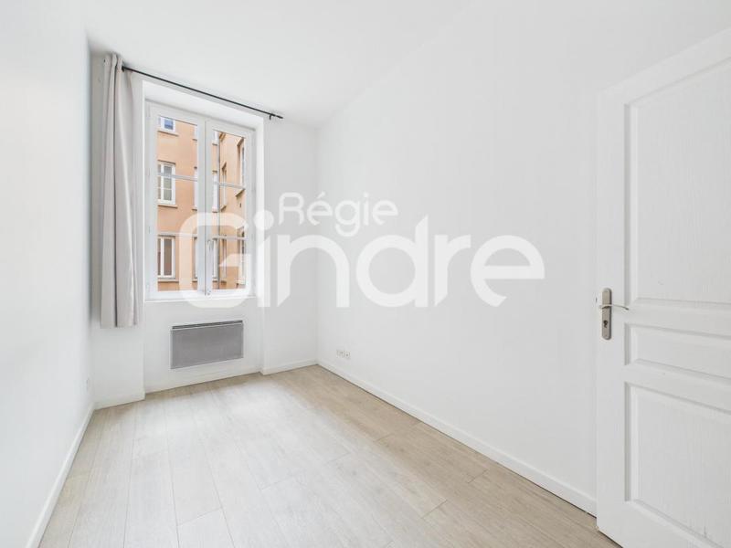 Appartement - 77 m² - 4 pièces