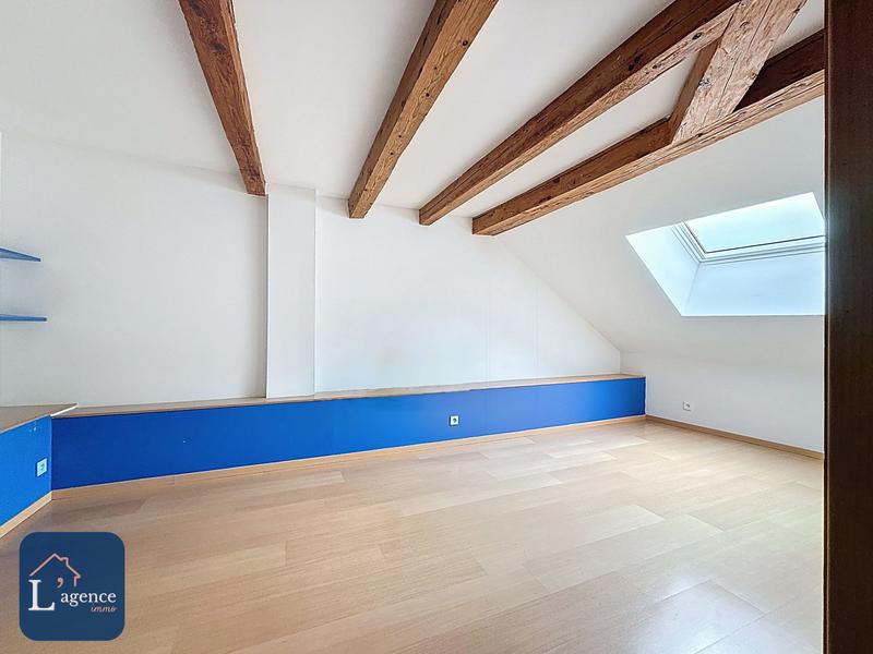 Appartement - 192 m² - 6 pièces