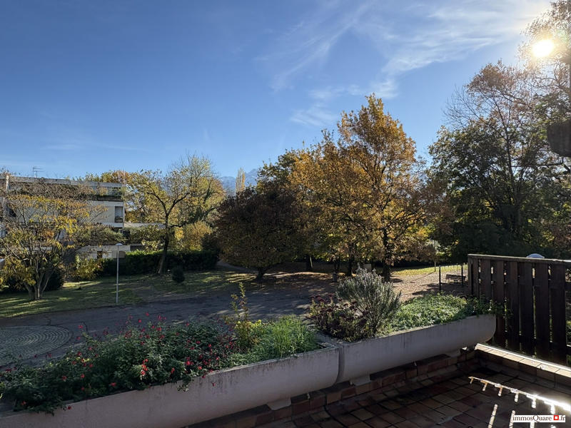 Appartement - 99 m² - 4 pièces