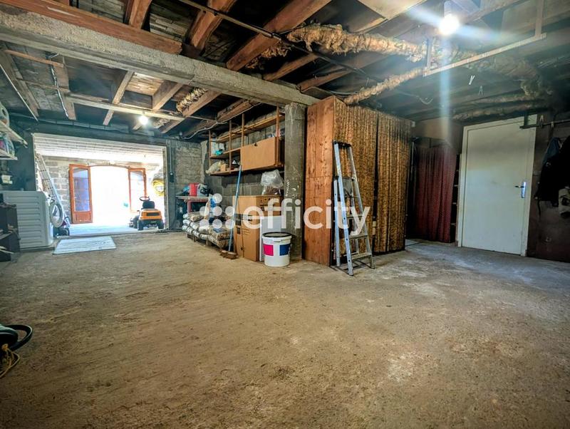 Maison - 140 m² - 7 pièces