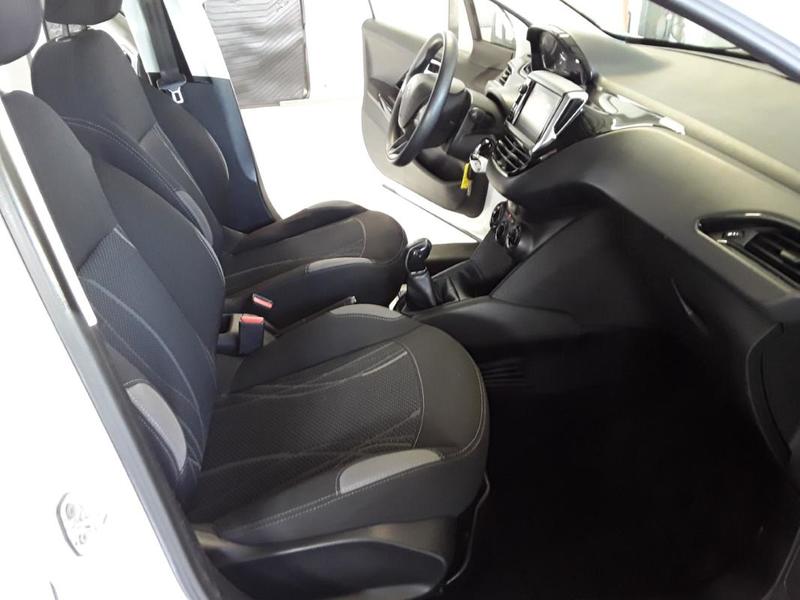 Peugeot 208 1.6 Bluehdi 75 Cv Business