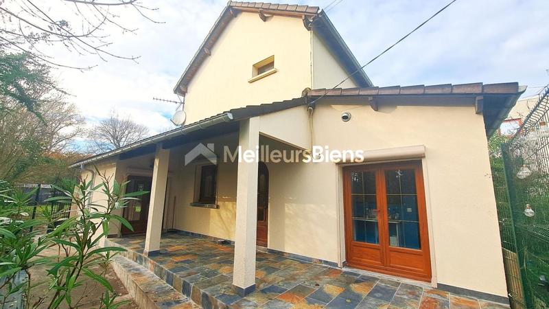 Maison - 120 m² - 5 pièces