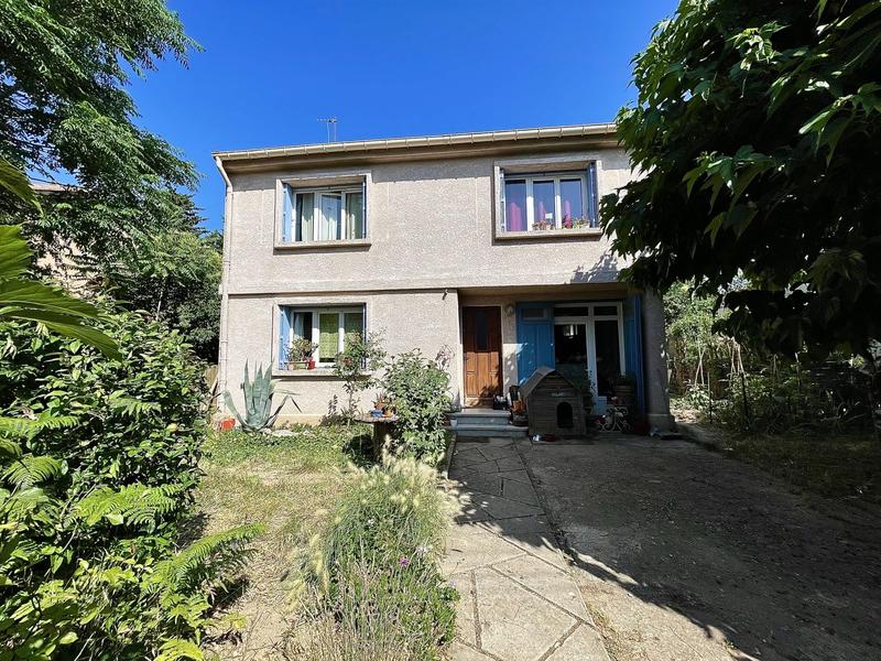 Maison - 100 m² - 6 pièces