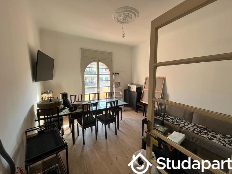 Chambre - 14 m² - 1 pièce