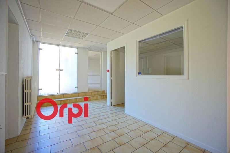Local commercial - 235 m²