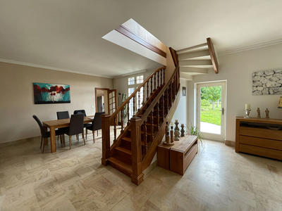 Maison - 192 m² - 6 pièces
