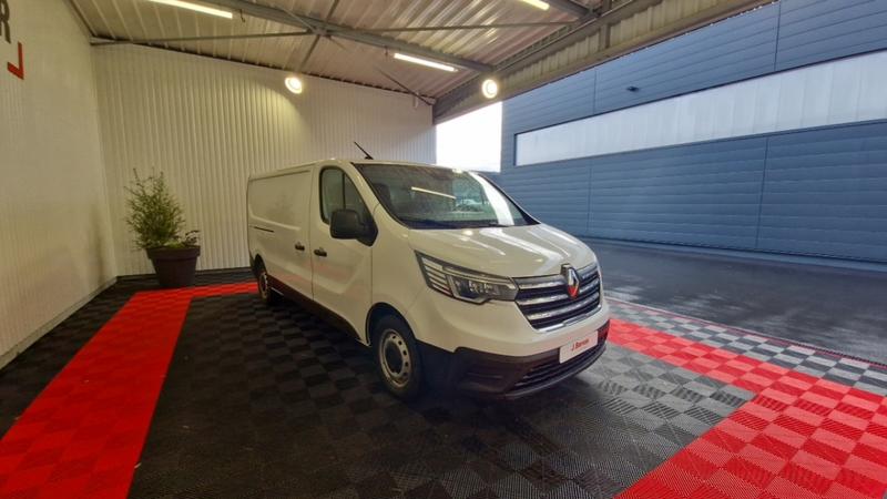Renault Trafic l2h1 3000 kg blue dci 130 grand confort