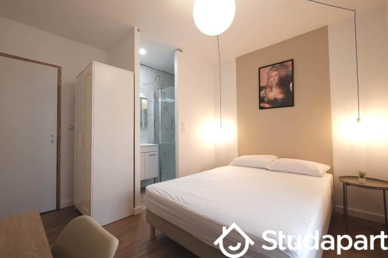 Chambre - 12 m² - 1 pièce