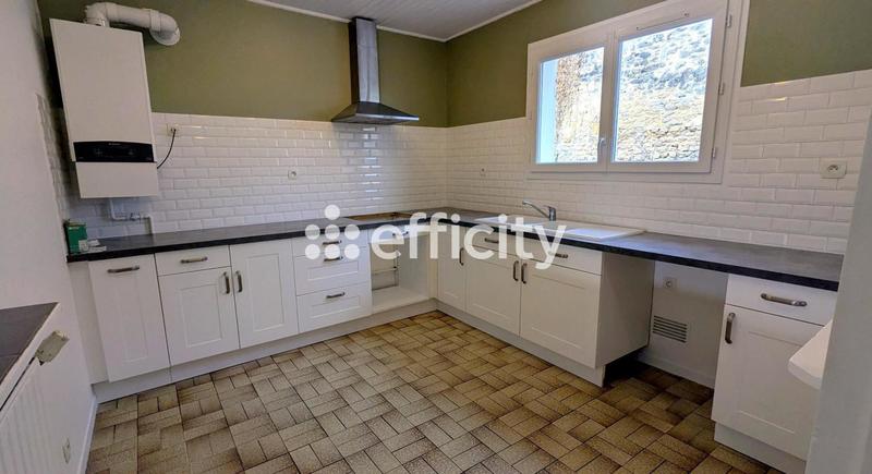 Maison - 90 m² - 4 pièces