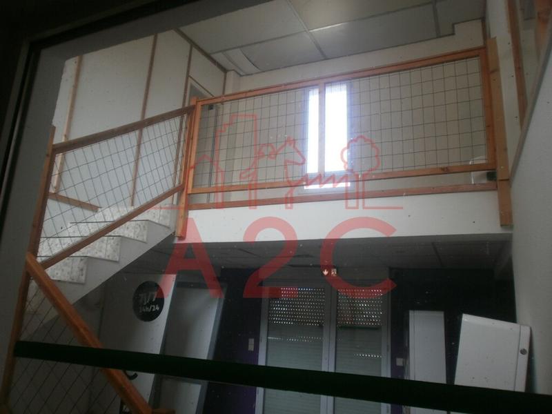 Local d'activité / Entrepôt - 170 m²