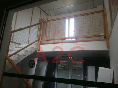 Local d'activité / Entrepôt - 170 m²