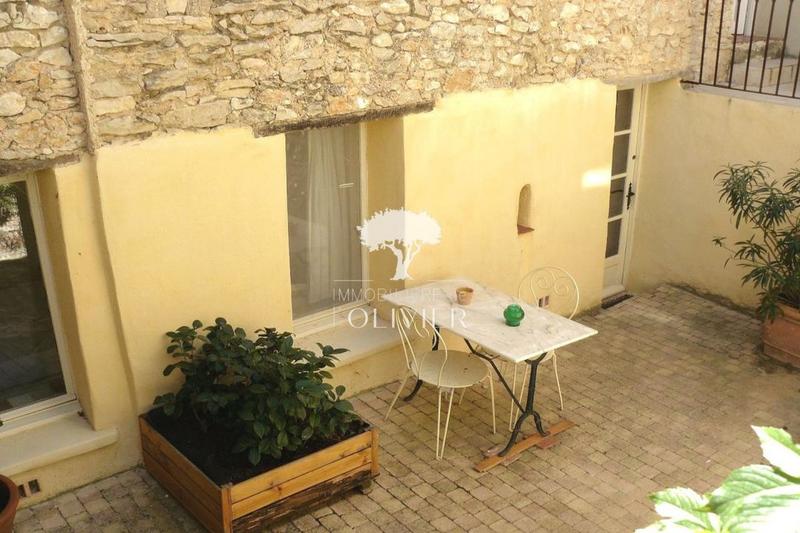 Propriété - 270 m² - 14 pièces