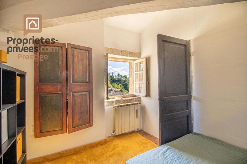 Demeure - 170 m² - 7 pièces