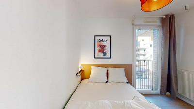 Chambre - 10 m² - 4 pièces