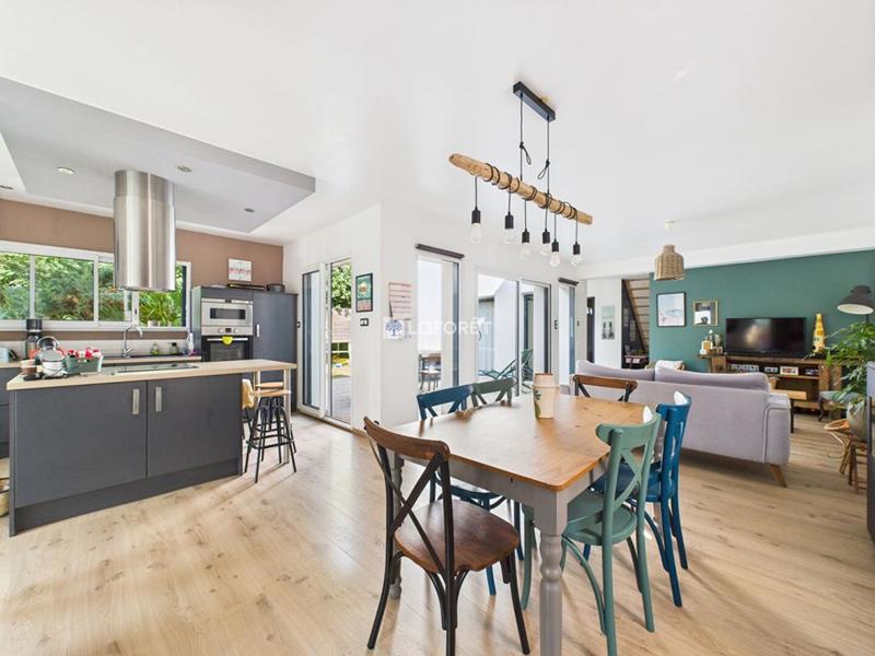 Maison - 113 m² - 5 pièces