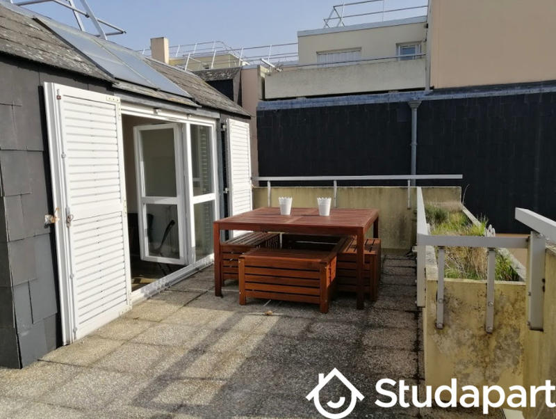 Chambre - 9 m² - 1 pièce