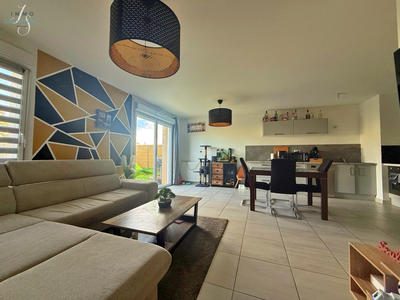 Maison - 85 m² - 4 pièces