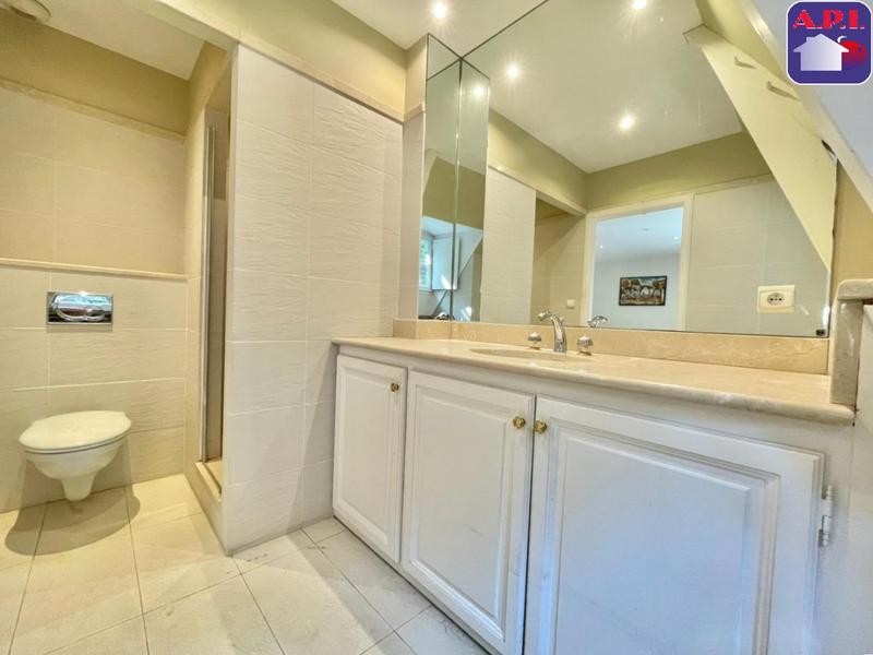 Maison - 190 m² - 4 pièces