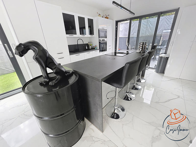 Maison - 115 m² - 4 pièces