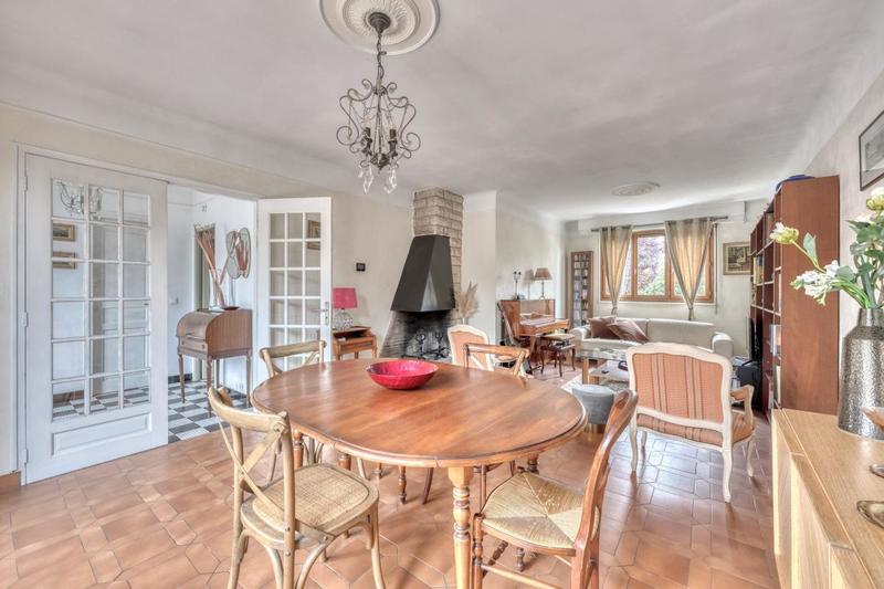 Maison - 98 m² - 4 pièces