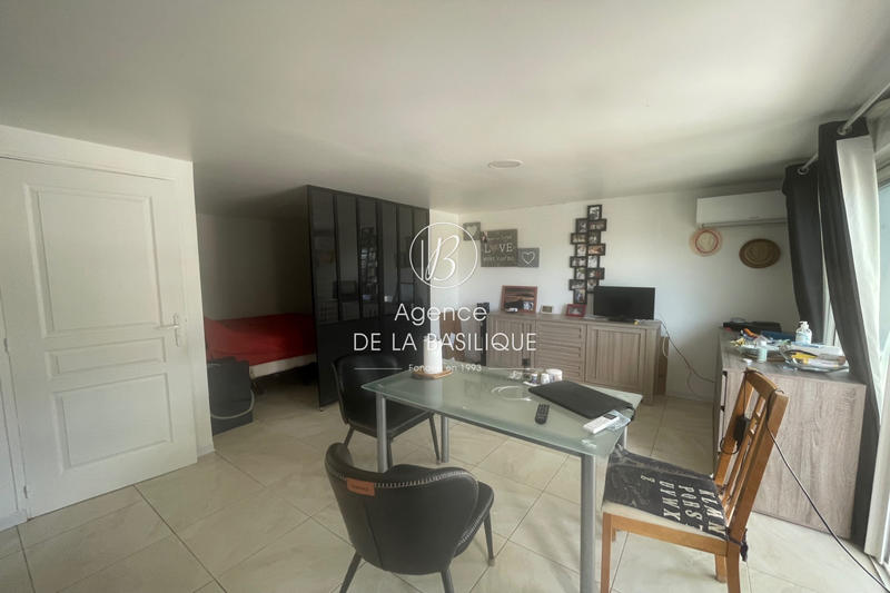 Maison - 296 m² - 4 pièces