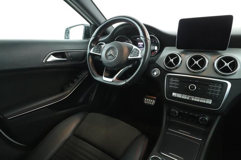 Mercedes Gla 200 Fascination 7g-Dct 156 ch