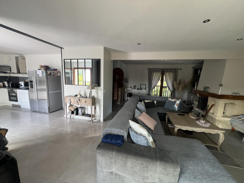 Maison - 140 m² - 5 pièces