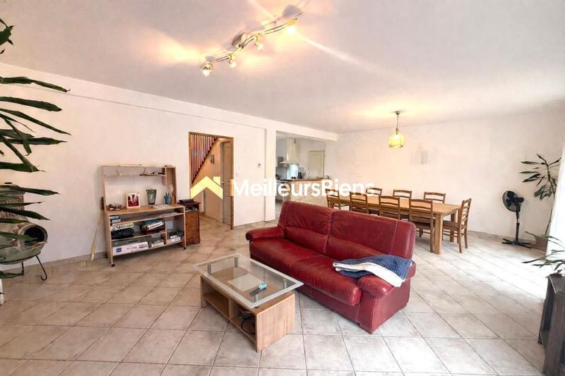 Villa - 122 m² - 5 pièces