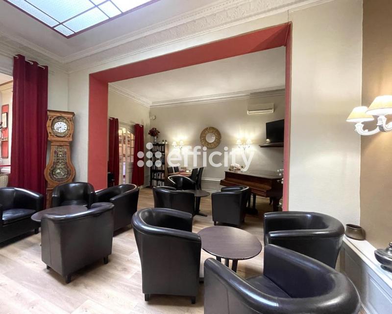 Immeuble - 3 040 m² - 43 pièces