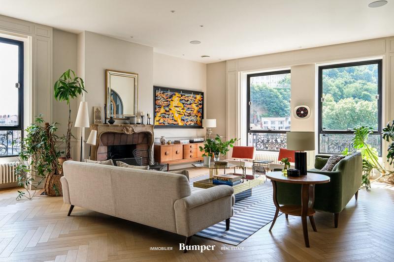 Appartement - 181 m² - 5 pièces