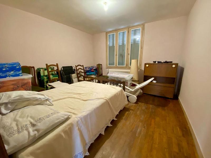 Maison - 210 m² - 9 pièces