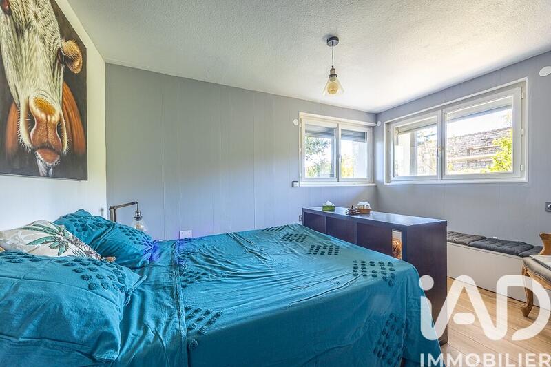 Maison - 265 m² - 8 pièces