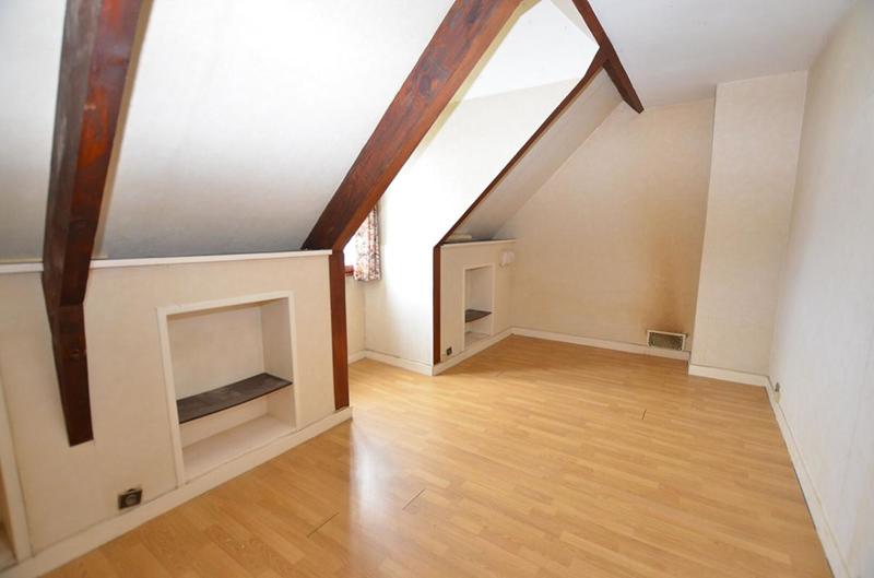 Maison - 110 m² - 6 pièces