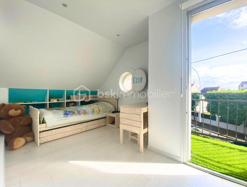 Maison - 144 m² - 7 pièces