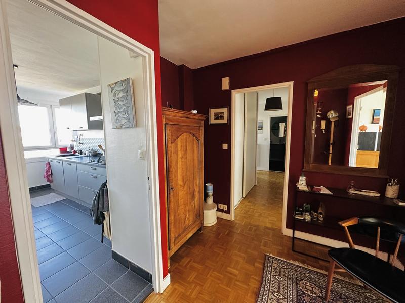 Appartement - 90 m² - 4 pièces