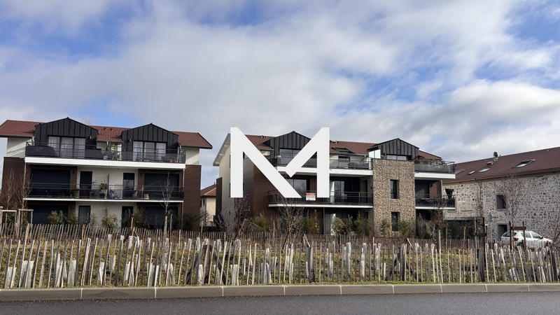 Appartement - 82 m² - 4 pièces