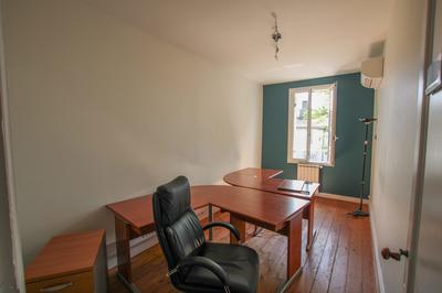 Bureau - 254 m² - 9 pièces