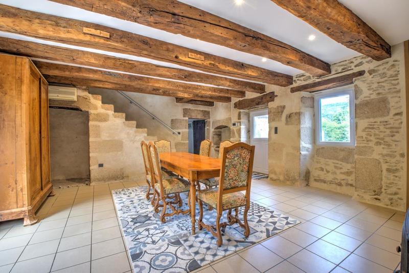 Propriété - 308 m² - 12 pièces