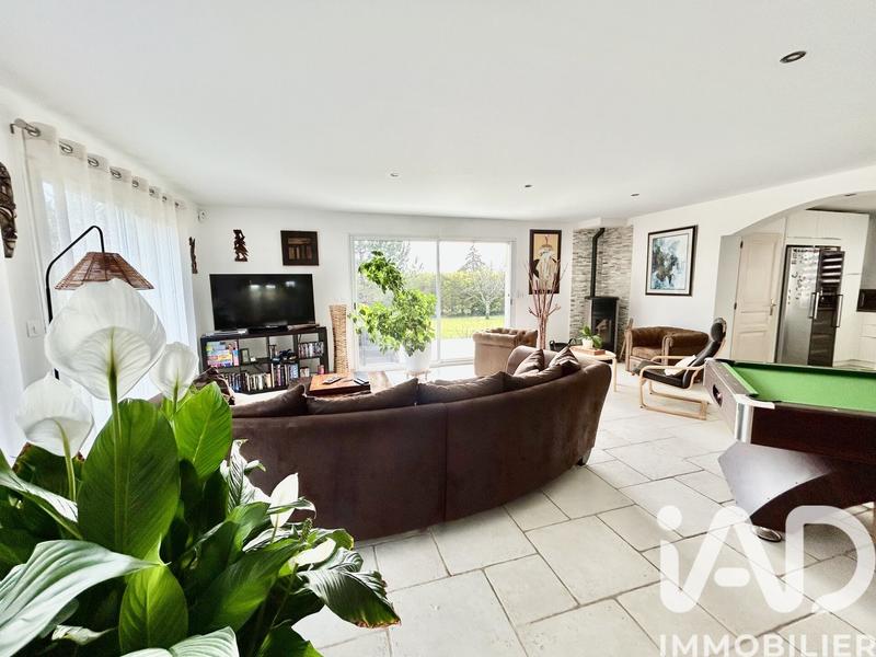 Maison - 205 m² - 5 pièces