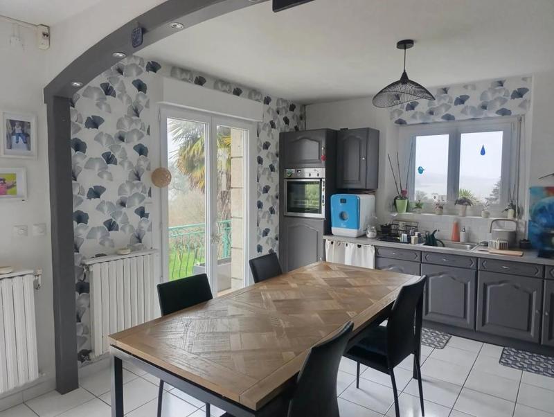 Maison - 98 m² - 5 pièces